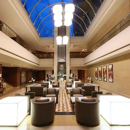 Ramada Plaza by Wyndham Beirut Raouche Hotel Bagian luar foto