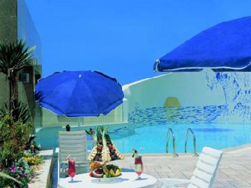 Ramada Plaza by Wyndham Beirut Raouche Hotel Bagian luar foto
