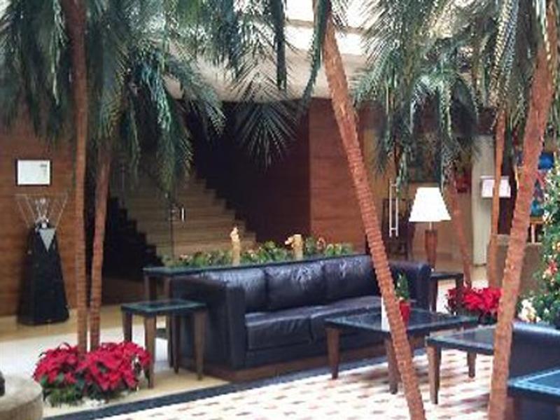 Ramada Plaza by Wyndham Beirut Raouche Hotel Bagian luar foto