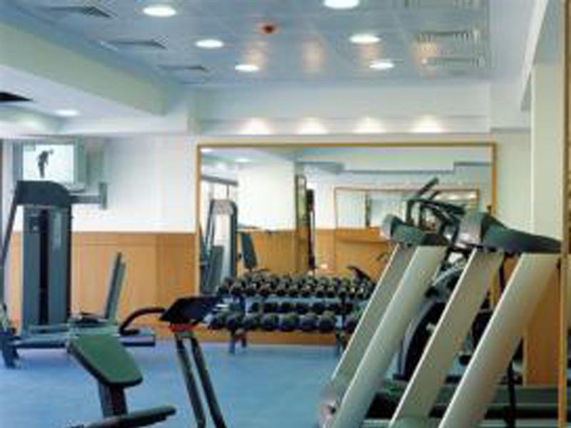 Ramada Plaza by Wyndham Beirut Raouche Hotel Bagian luar foto