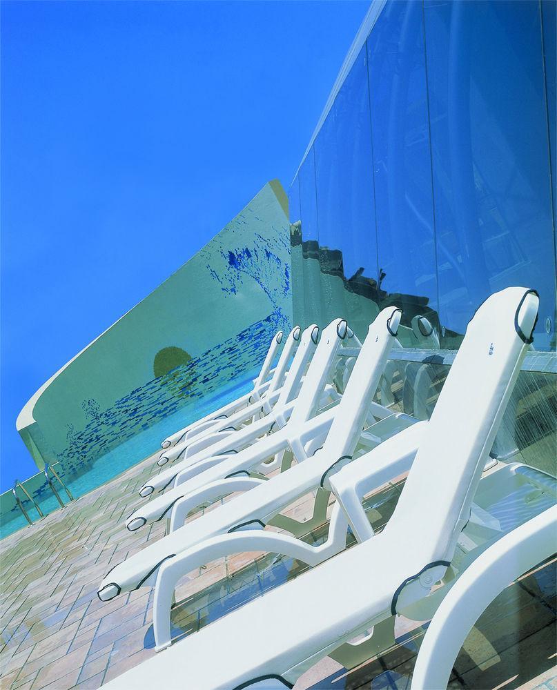 Ramada Plaza by Wyndham Beirut Raouche Hotel Bagian luar foto