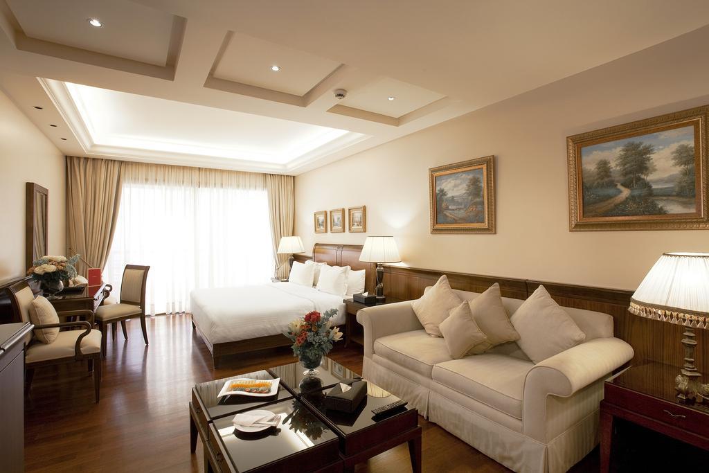 Ramada Plaza by Wyndham Beirut Raouche Hotel Bagian luar foto